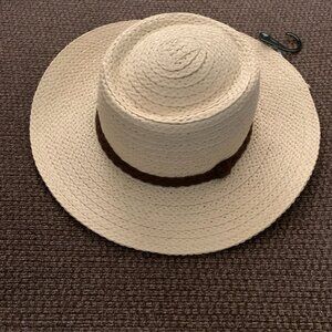 NEW HAT   ONE SIZE
